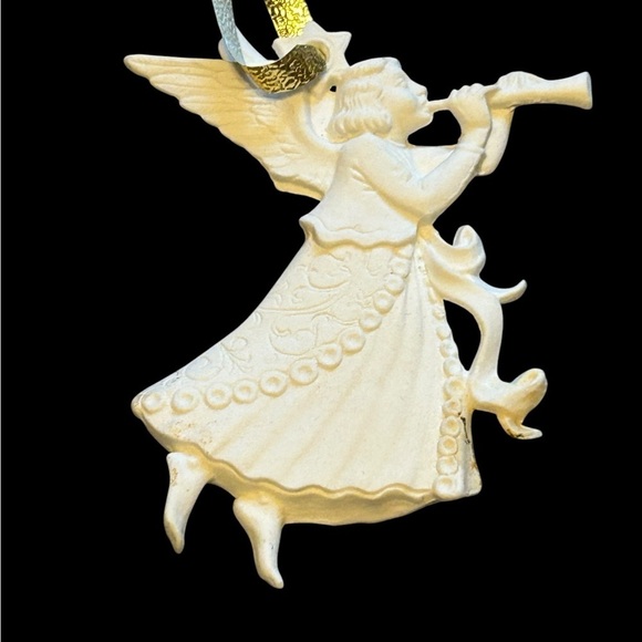 Hutschenreuther Porcelain Christmas Ornaments Angel & Santa in Sleigh - Picture 6 of 6